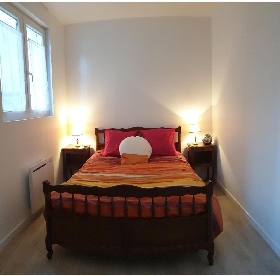Appartement hyper-centre Epernay avec sauna et parking privé Esterno foto
